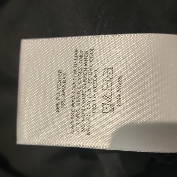 Express Body Contour Tank - Picture 4 of 4